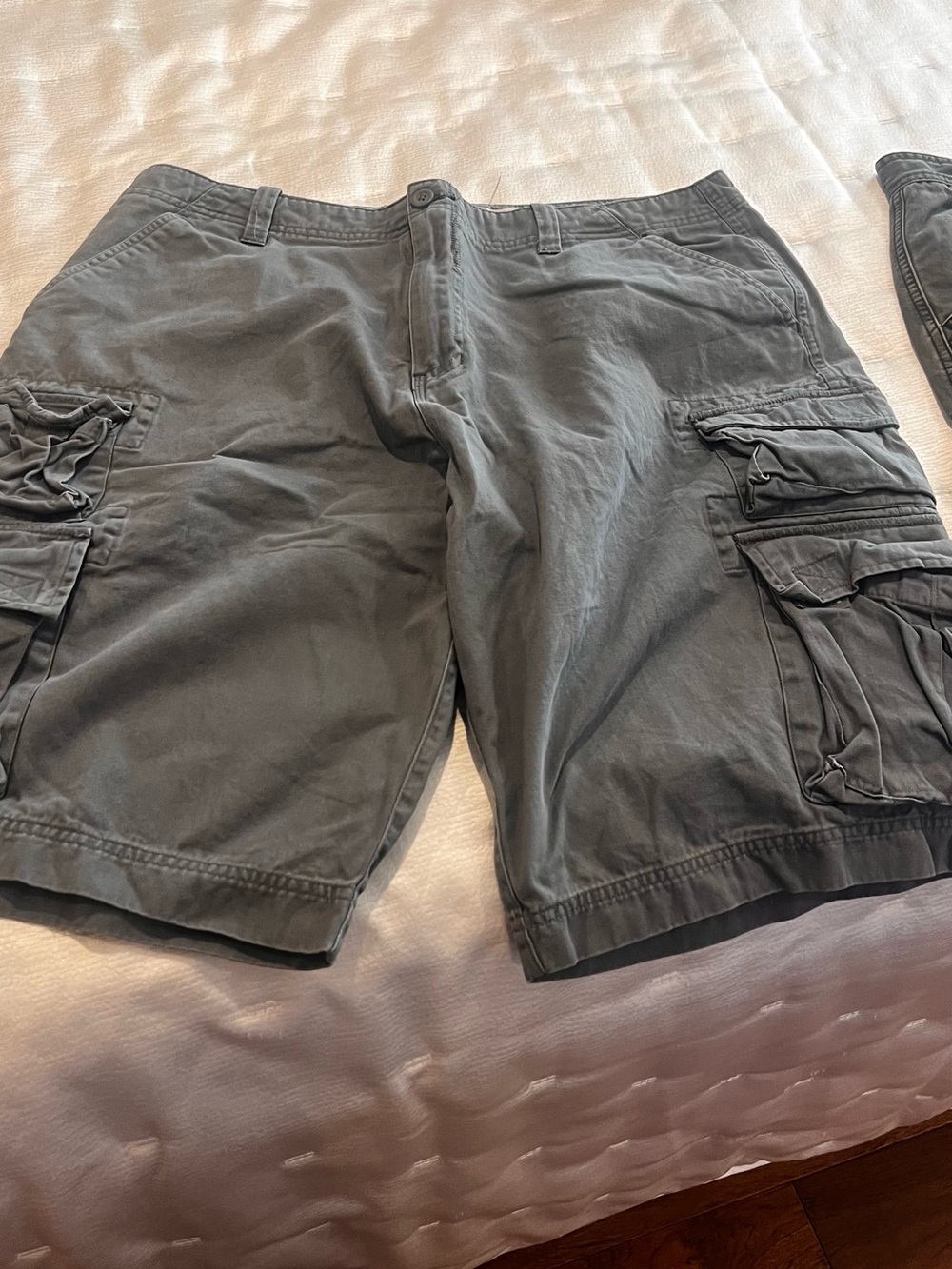 UNIONBAY 3 Men's Cargo Shorts Trio - Khaki, Olive, and Gray - Picture 7 of 7